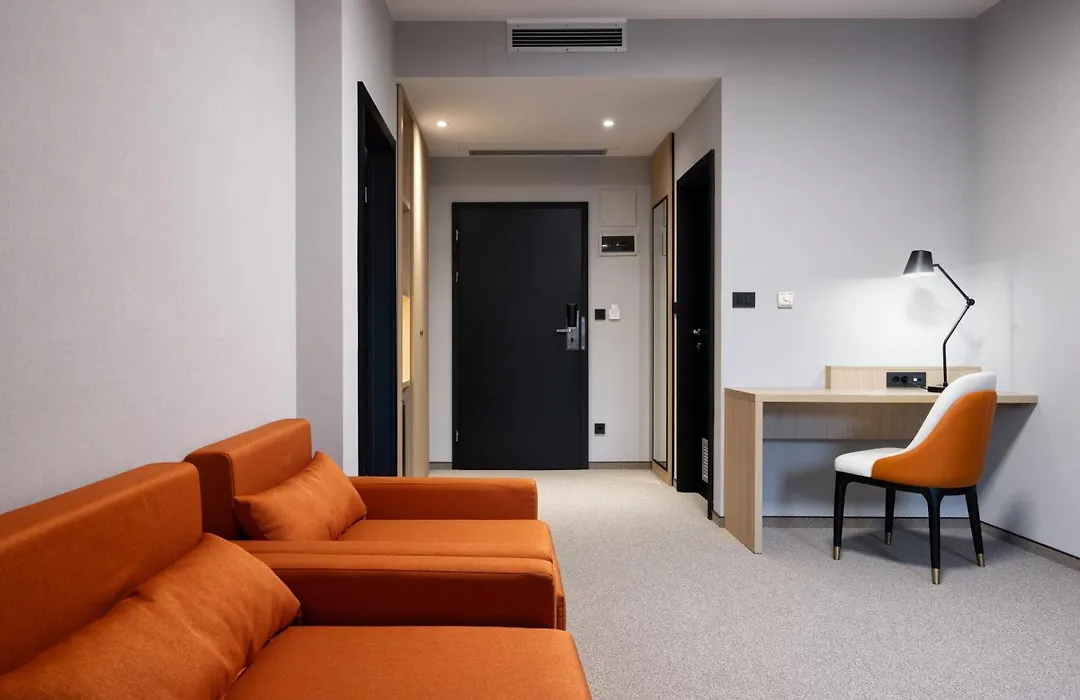 Hotel Kompas-1